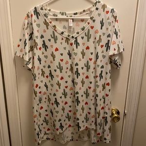 Lularoe Cactus v-neck